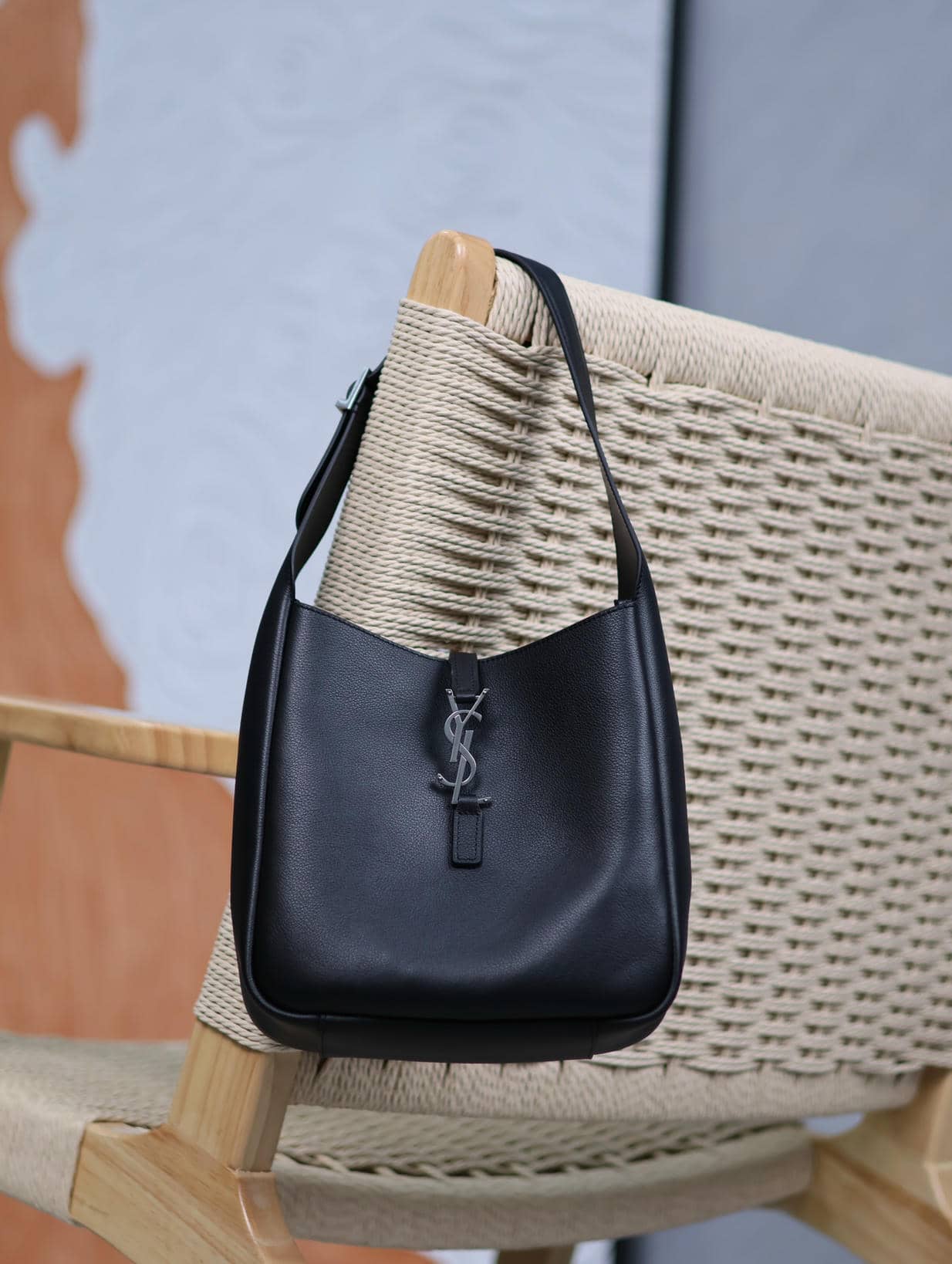 Handbag 2-16